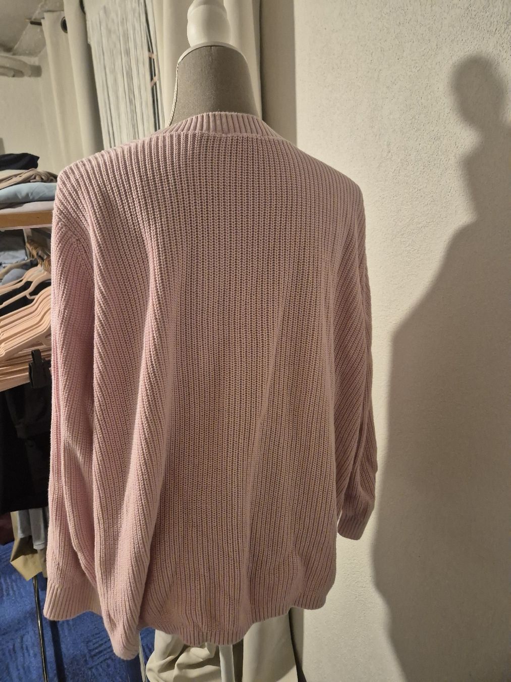 C&A Pullover & Sweatshirts: Damen Pullover C&A rosa   – Gebraucht aus Zürich von Drago670 2