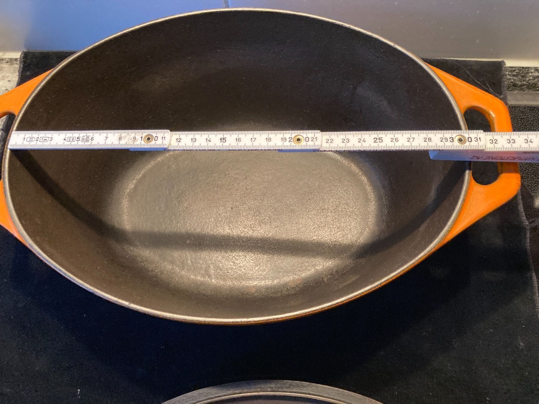 Padelle: Ovale Gusseiserne Pfanne mit Deckel – Usato da Zürich venduto da Chaeffeler 3