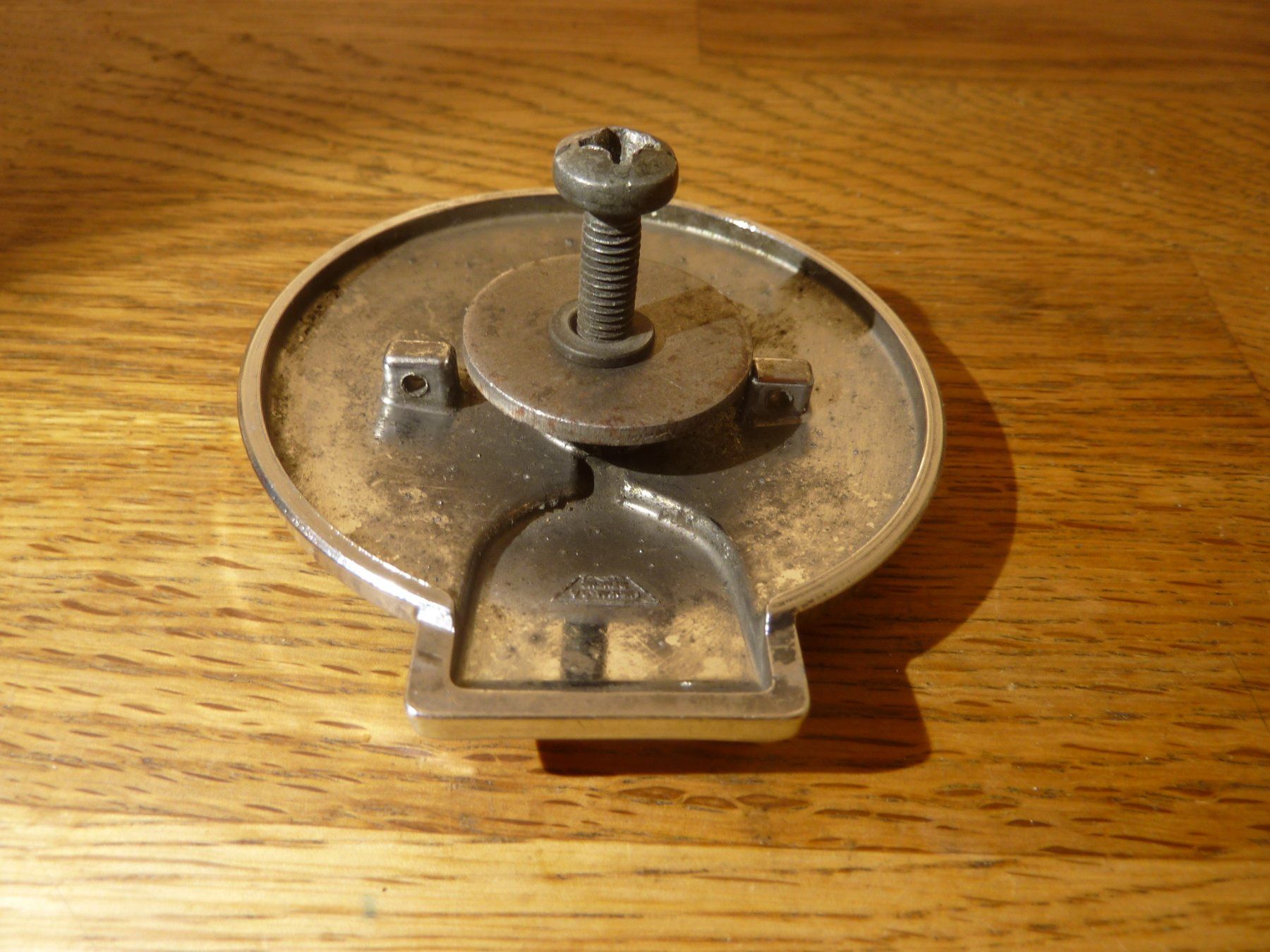 Toutes les pièces auto: Antikes TCS Emblem Auto Oldtimer Zubehör Chromstahl – D'occasion à Hochfelden par swissice 4