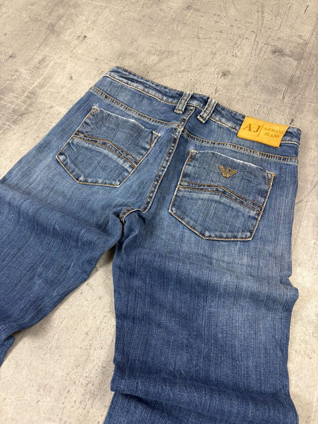 Armani Jeans: Vintage Armani Bootcut Jeans (S) – Nuovo (secondo la descrizione) da Werdenberg venduto da hase.vintage 2