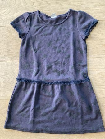 Mädchen Kleid dunkelblau Grösse 122 neuwertig