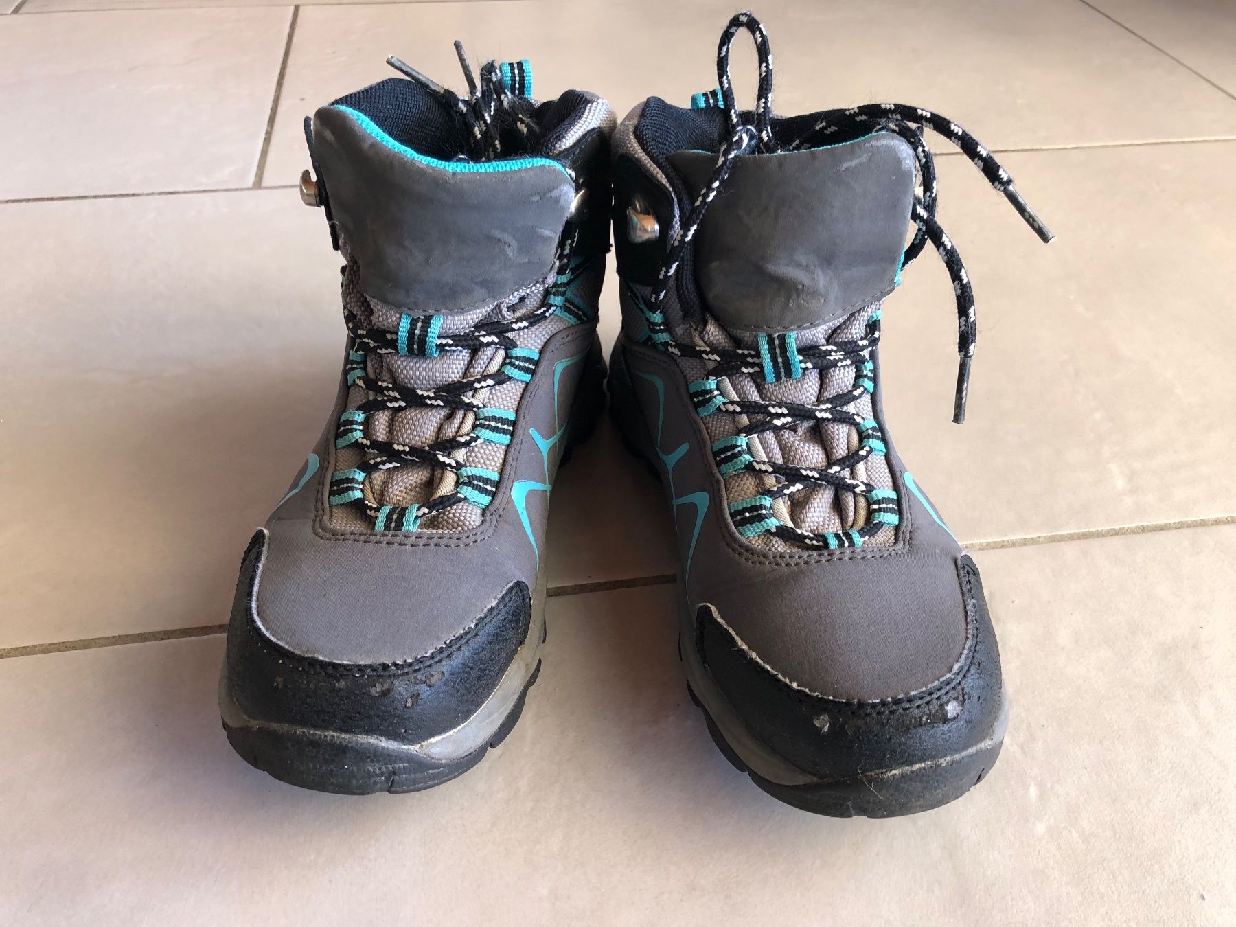 Schuhe für Jungen: Wanderschuhe Grösse 32 – Gebraucht aus Winikon von winikon 1