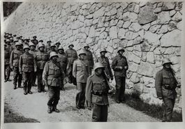 Militär, Helm, Brottasche, Foto Caspar, Davos