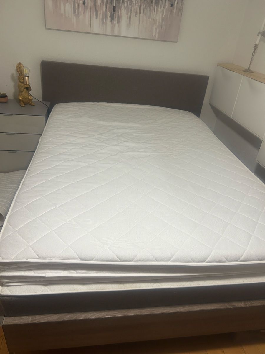 Lits: Boxspringbett 140x200 – D'occasion à Rorbas par jekamima