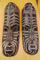 2 masques africain ou polynésien en bois