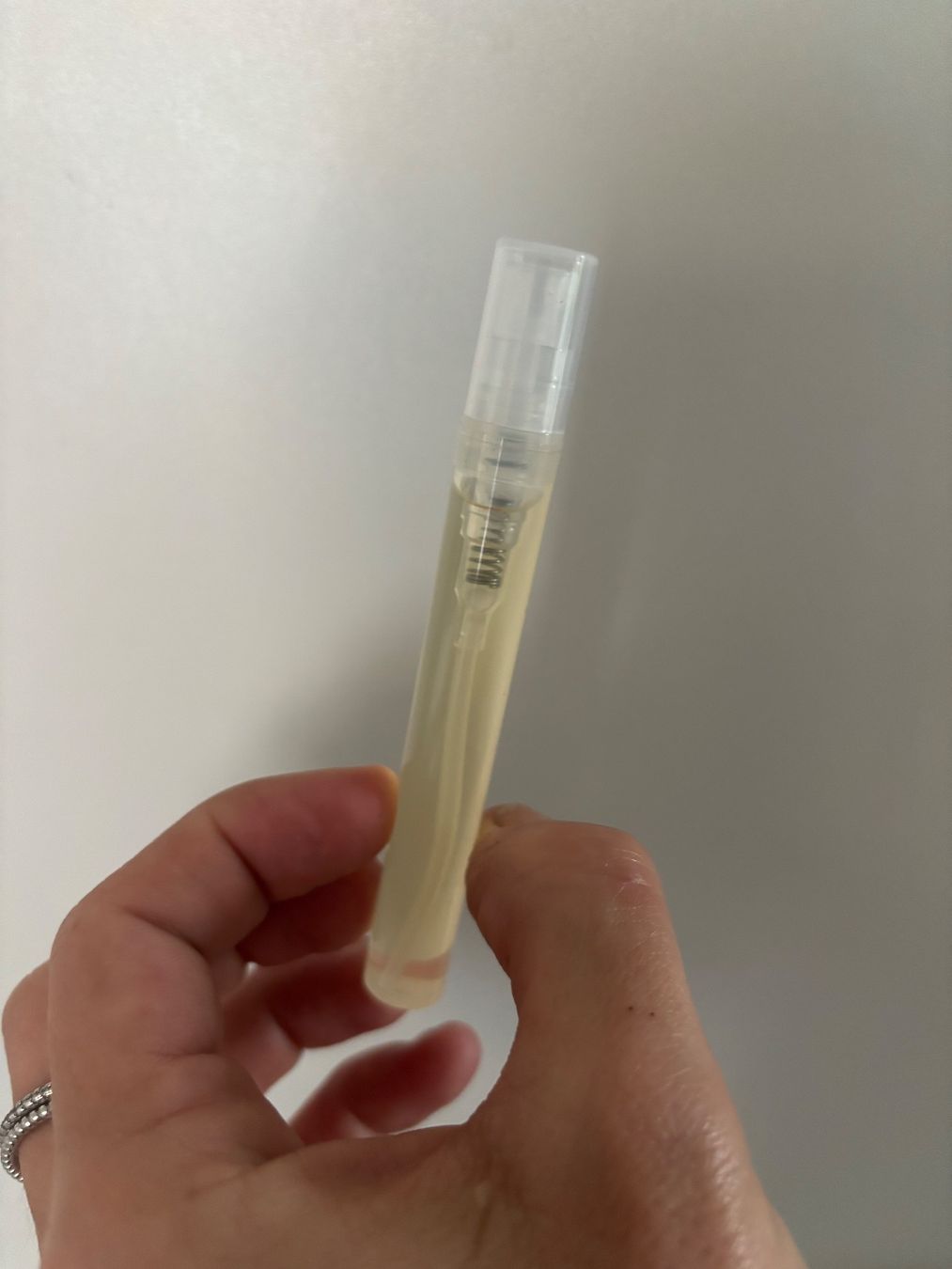 Lattafa Profumi & Eau de Toilette: Maahir Lattafa EDP 5ml Abfüllung – Usato da Zürich venduto da deruja 1