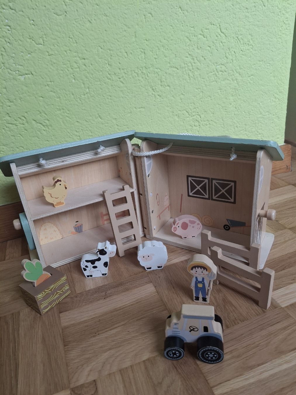 Lidl Giocattoli: Holz Bauernhof Spielset mit Figuren – Usato da Pfäfers venduto da nadine_art97