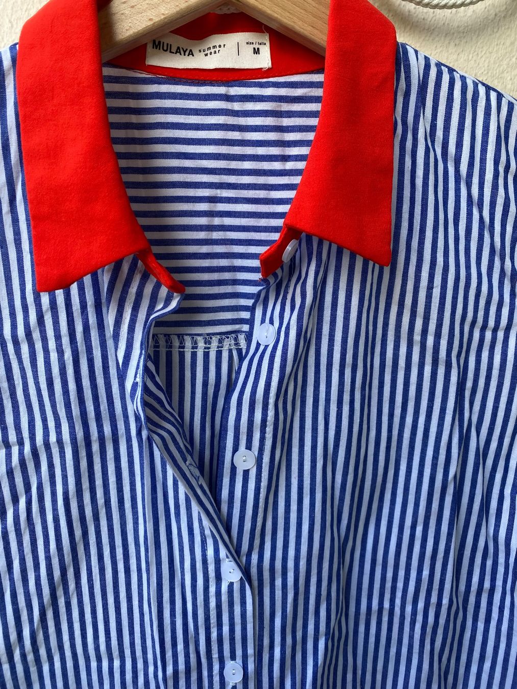 Camicette: Chemise sans manches rayée bleue et blanche taille M – Usato da Genève venduto da lejardindesvetements 1