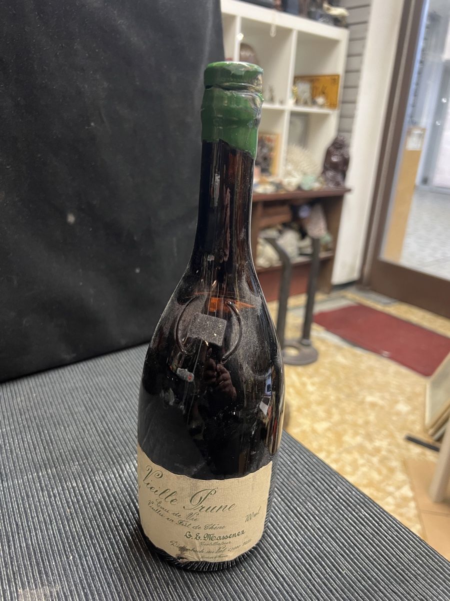 Bevande alcoliche: ANCIENNE BOUTEILLE VIELLE PRUNE MASSENEZ – Nuovo (secondo la descrizione) da Genève venduto da Leboucheoreilles