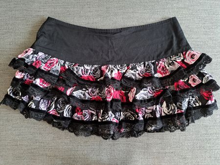 neu: Minirock Rosenprint Grösse M