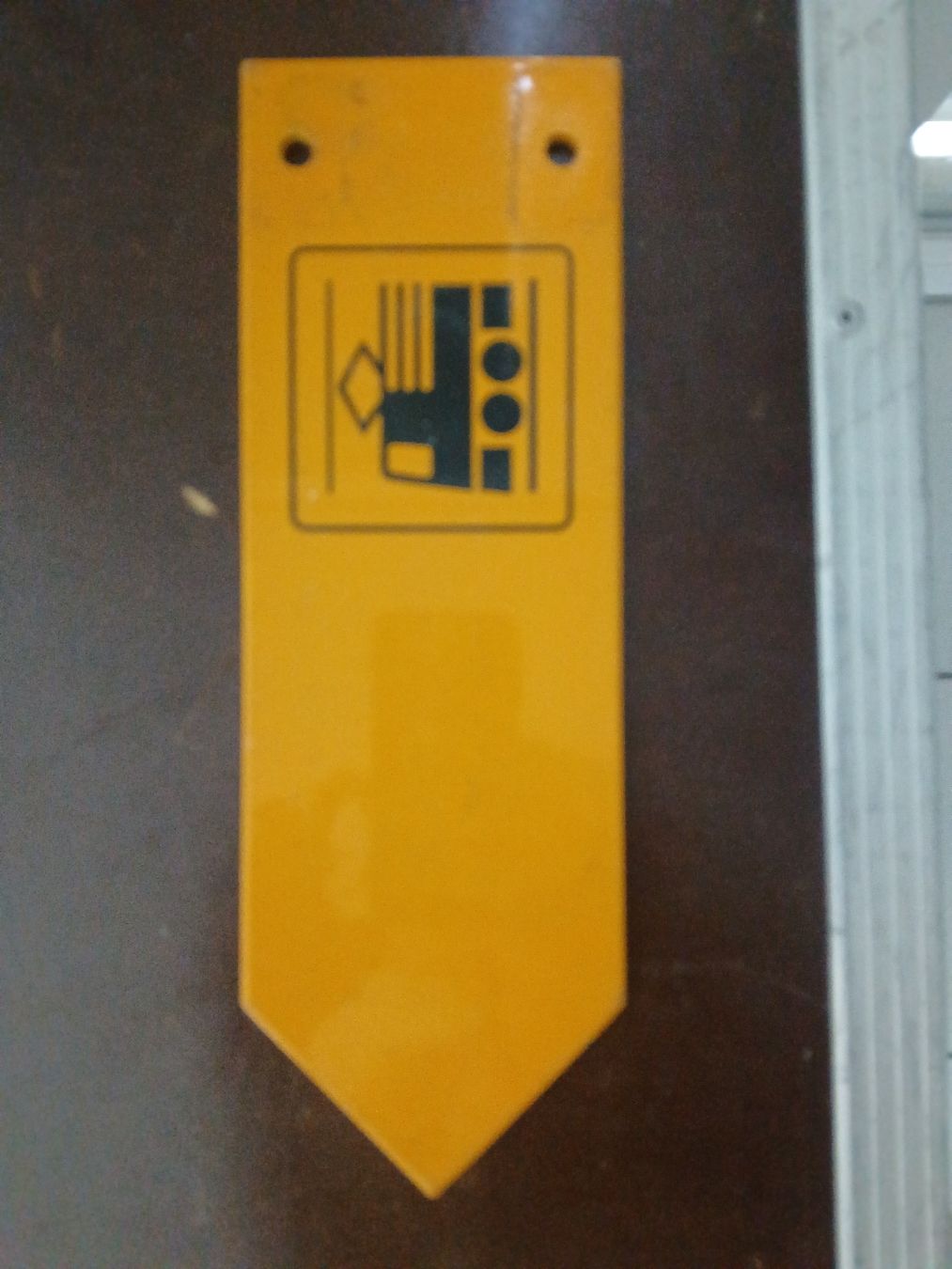 SBB/CFF/FFS Insegne: Wanderwegweiser Bahnhof – Usato da Brügg BE venduto da Just_standing_here 1