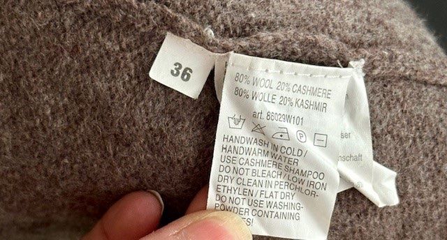 Maglioni & Felpe: Pullover / dress – Usato da Dallenwil venduto da ZD2019 2