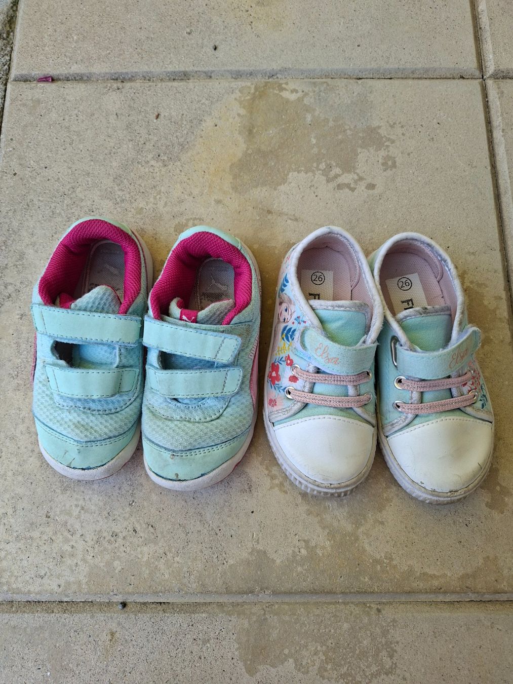Scarpe per ragazze: Mädchenschuhe Gr 26 – Usato da Illgau venduto da usa_c6q6