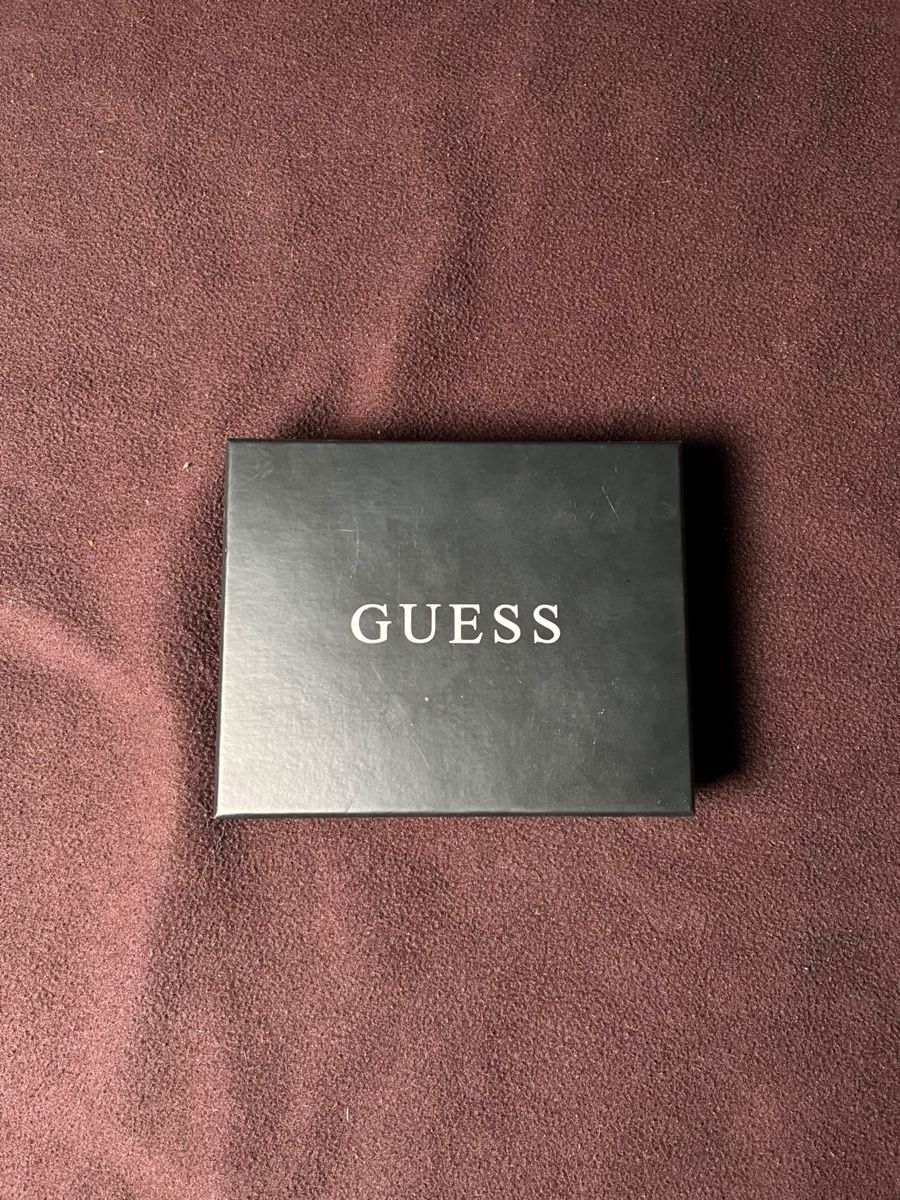 Guess Portafogli: Porte monnaie GESS – Usato da Cressier FR venduto da per_95ld 2