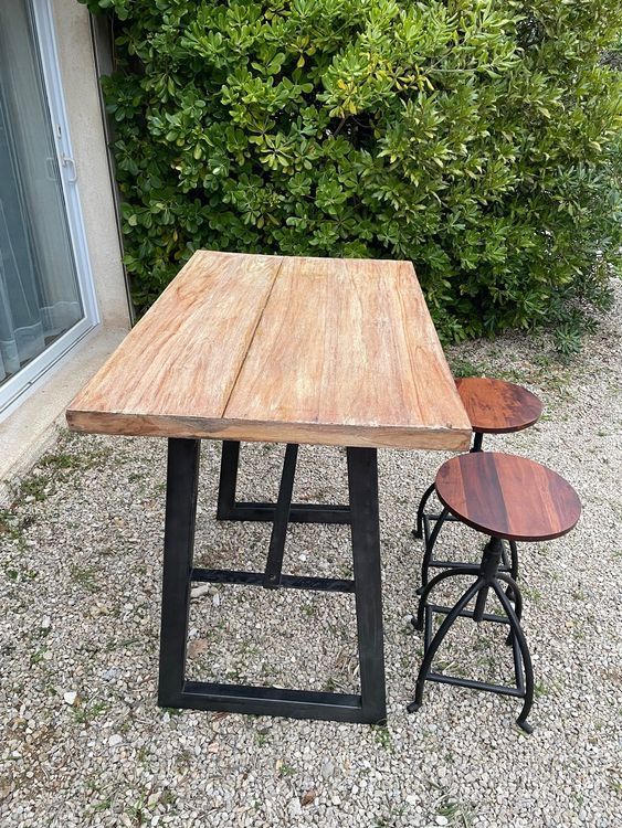 Tables: Massiver Holz-Bartisch – D'occasion à Ebikon par Brenodor 1