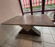 Ausziehtisch Steinoptik moderne Form guter Zustand