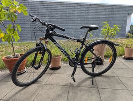 Felt Mountainbike schwarz 26 Zoll guter Zustand