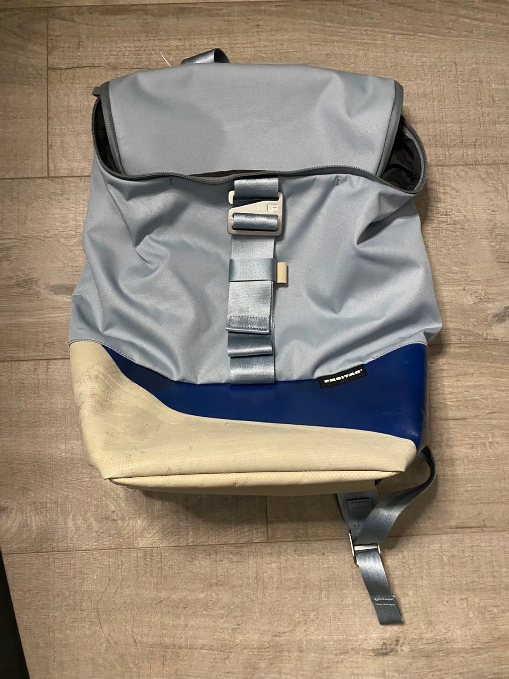 Freitag Zaini: FREITAG F155 CLAPTON – Usato da Bellinzona venduto da fab_6pbd