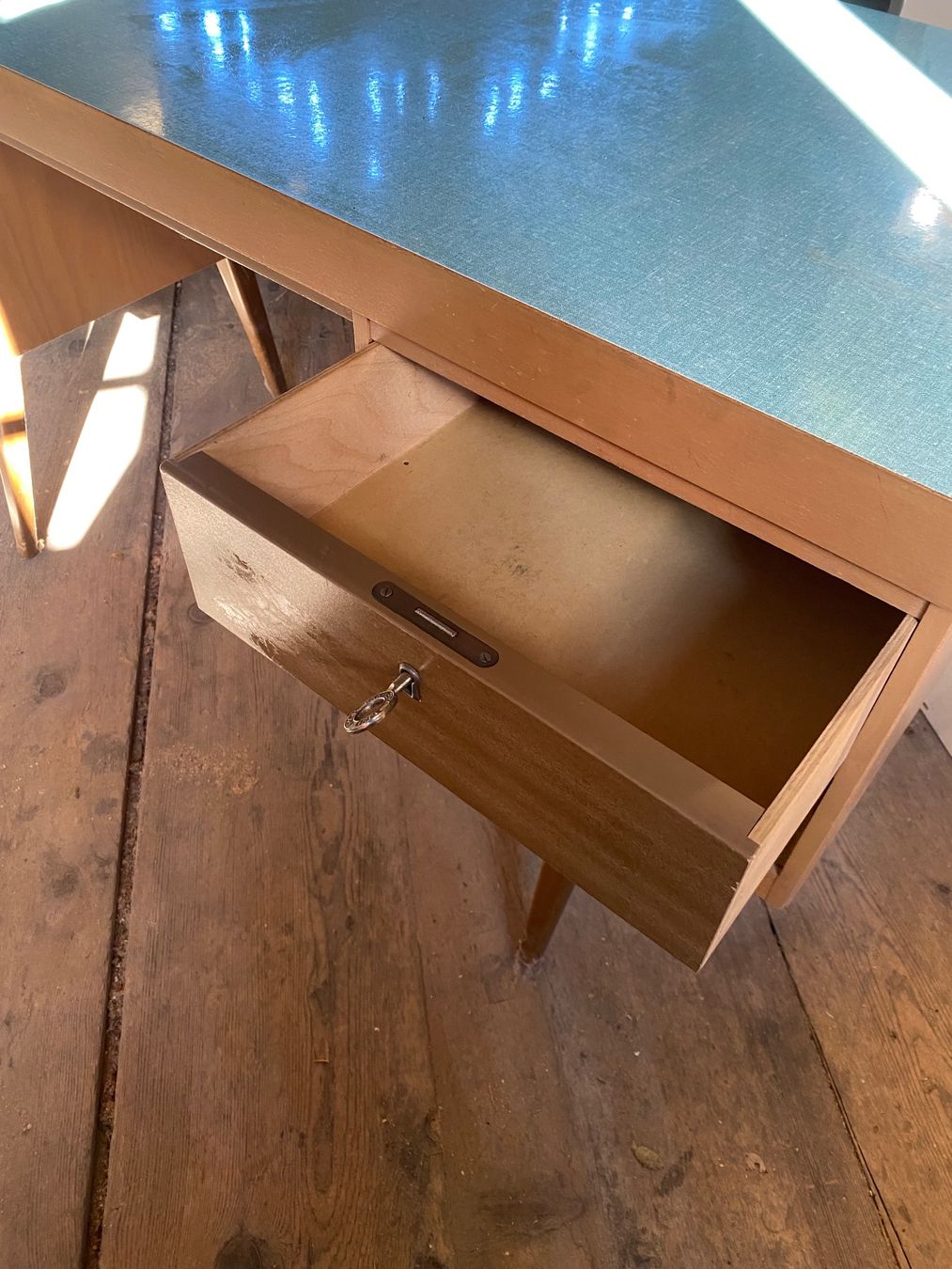 Bureaux: Vintage Schreibtisch – D'occasion à Burgdorf par Roelu_ 4