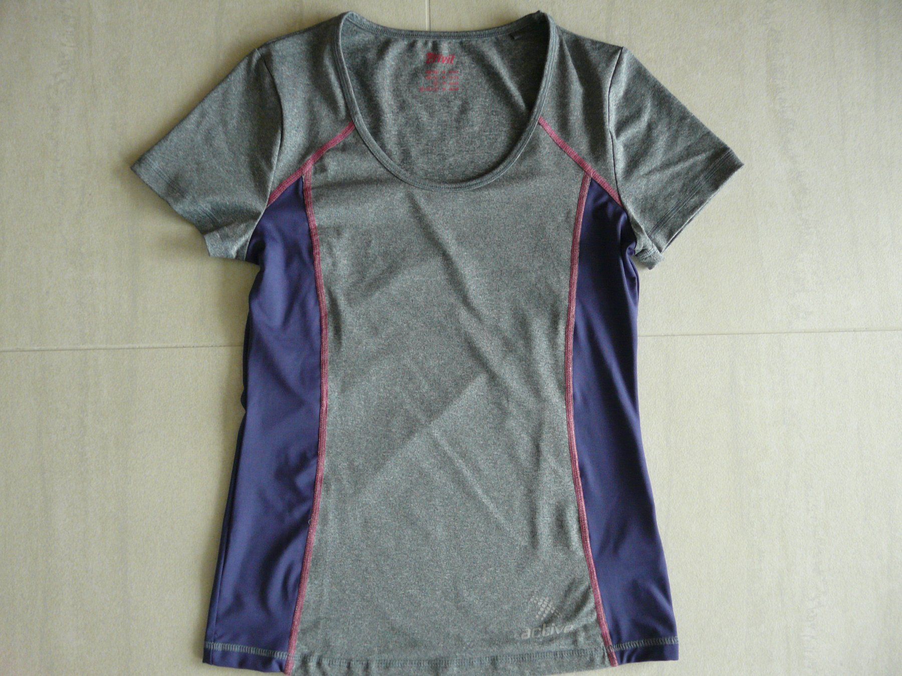 T-Shirts: T-Shirt sport Crivit M – Neu (gemäss Beschreibung) aus ERLINSBACH von doudouce