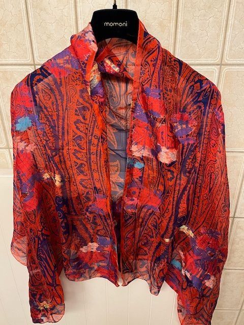 Etro Foulard & Sciarpe: Schal ETRO rot mit Muster - NEU – Nuovo (secondo la descrizione) da Zollikon venduto da Mar126