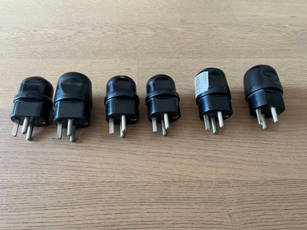 Stecker: 6 alte 380V-Stecker – Gebraucht aus Muralto von Soundwave