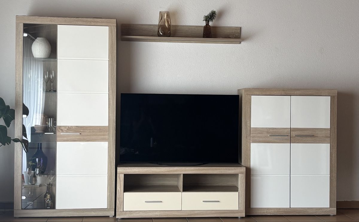 Conforama Vetrine: Vitrine pour salon – Usato da Delémont venduto da Vendeur_3
