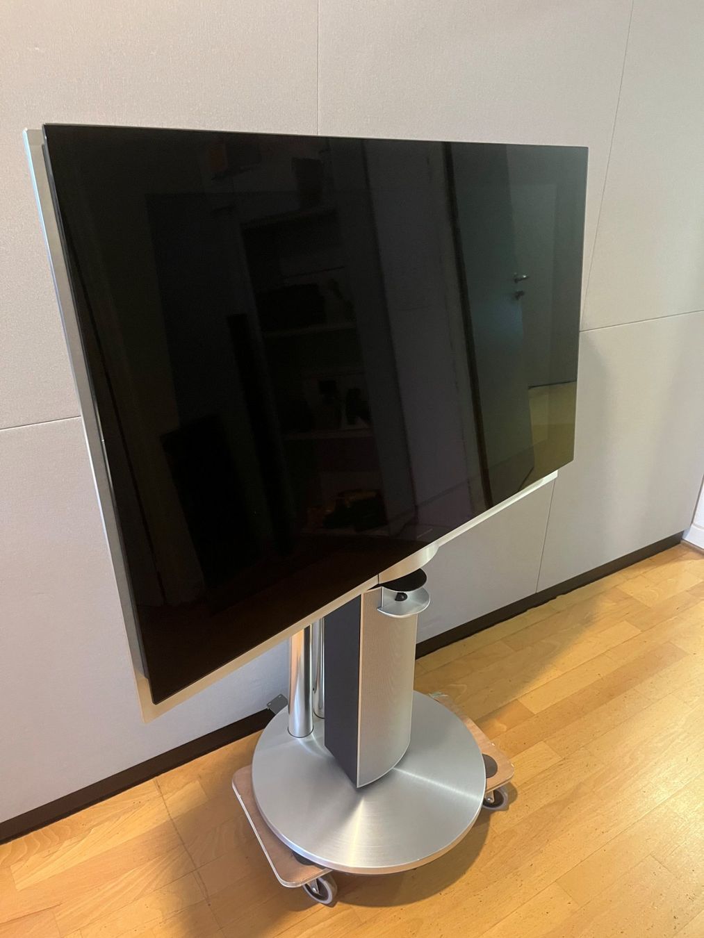 Bang & Olufsen Televisori: Bang & Olufsen Beovision 7-40 DVD – Usato da Onex venduto da fbellocpuntocom