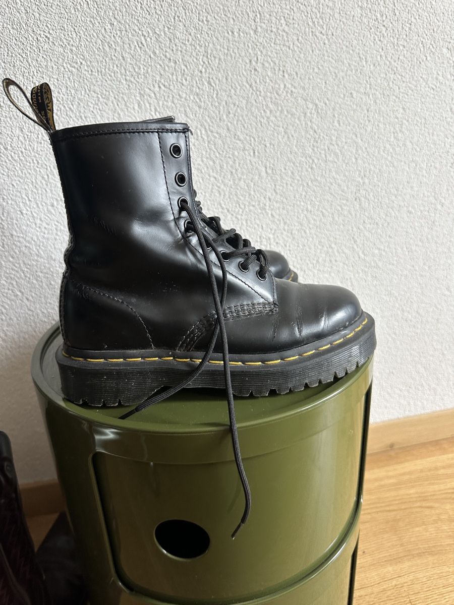 Dr. Martens Scarpe da uomo: Dr. Martens Stiefel Schwarz Grösse 37 Leder  – Usato da Bern venduto da estelle.lia 1