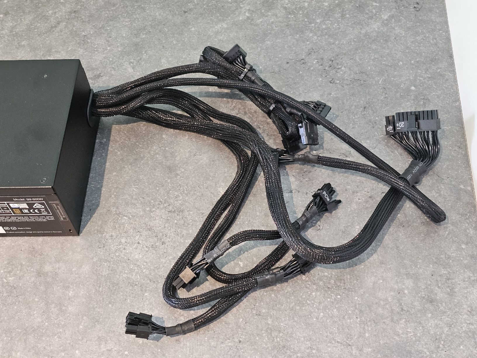 PCs: be quiet! SYSTEM POWER 9 600W Netzteil PC Computer Netzteil – Defekt aus Saas-Fee von naciaa 4