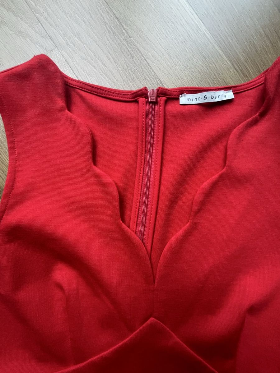 Vestiti: Roter Kleid – Nuovo (secondo la descrizione) da Turgi venduto da spieszlia 4