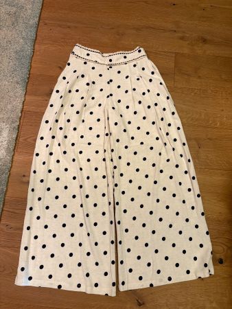 Hosen mit Punkten creme/dunkelblau Gr M