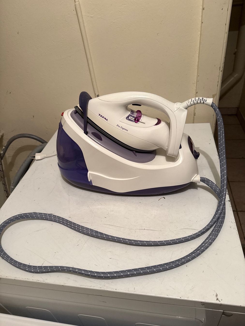 Tefal Ferri da stiro: Fer a repasser TEFAL pro express – Usato da St imier venduto da sav_bjf9 1
