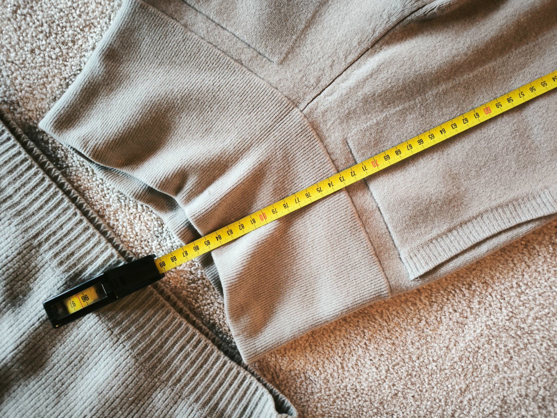 Hermès Lots de vêtements: Ensemble Hermès – D'occasion à Zug par LindaManga 2