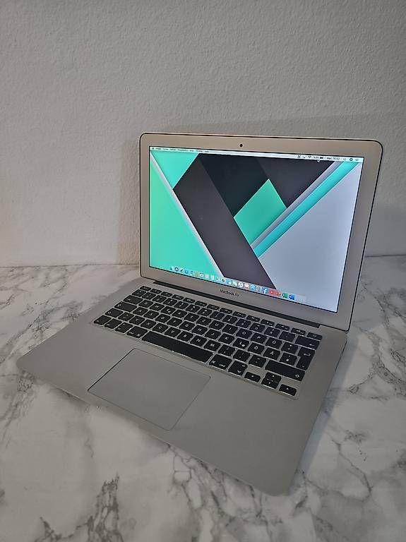 Apple Notebook: MacBook Air i5 | 4Go RAM | SSD 121Go | – Usato da Renens VD venduto da MTD2211 1