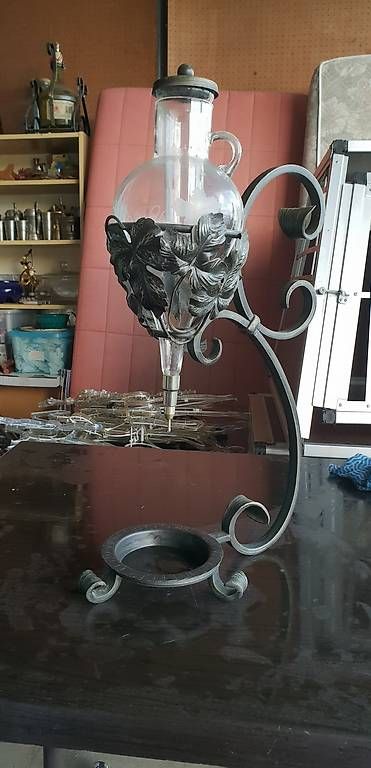 Portabottiglie: Wunderschöner Weinheber mit Schmiedeisen – Usato da Bellerive VD venduto da Hermes5