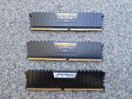 Corsair Vengeance LPX 24GB (3x8GB) DDR4 2400MHz CL14 DIMM