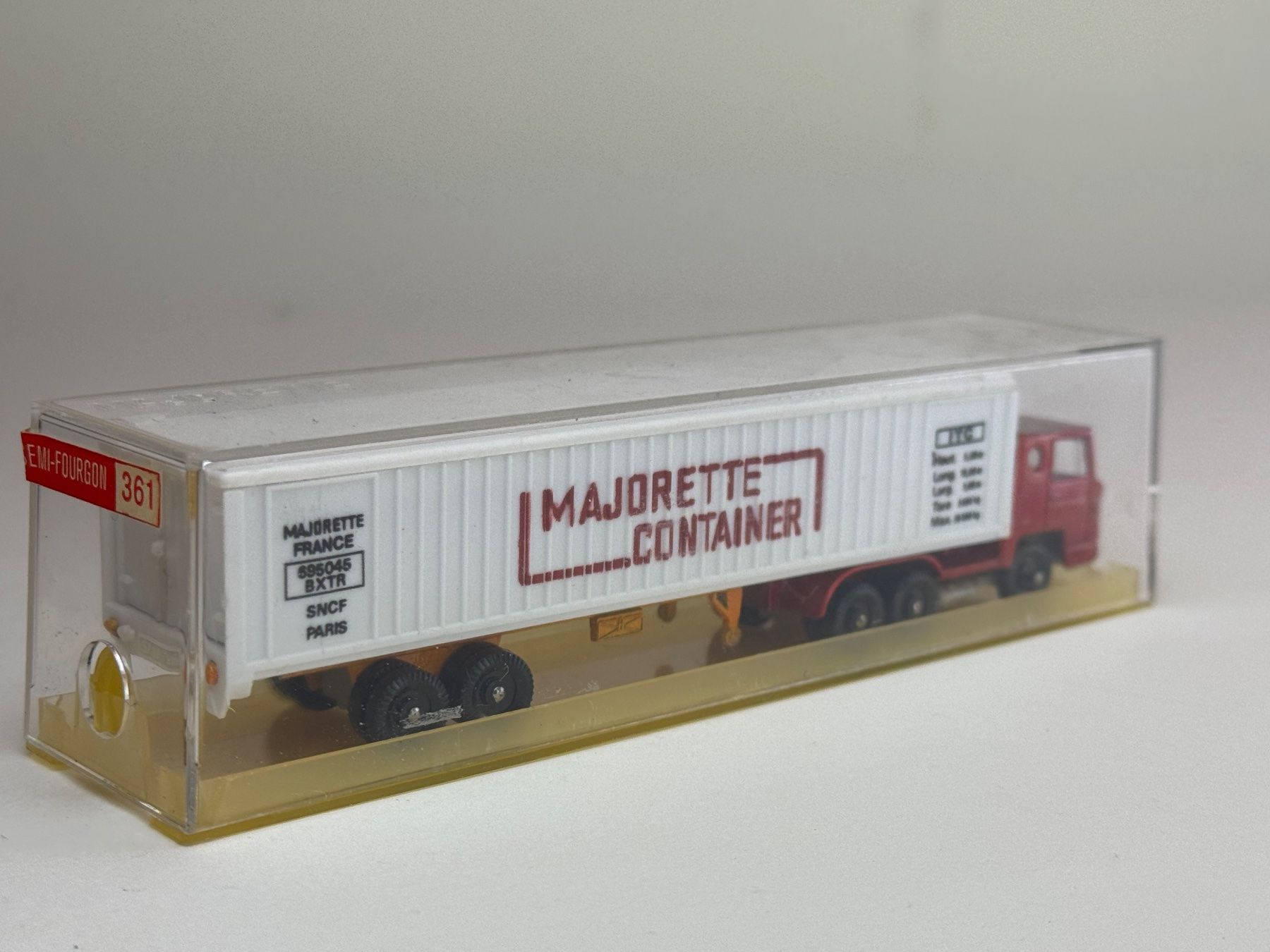 Majorette Modellini d'auto: CH- Majorette Container Sattelzug rot – Usato da Elm venduto da Wikmtz 1