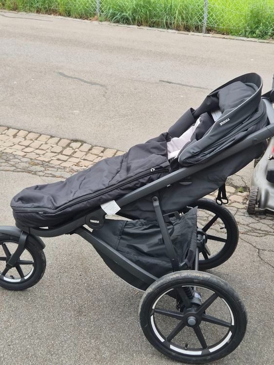 Thule Carrozzine: Thule Urban Glide 3 Black on Black – Usato da Rotkreuz venduto da Geniuz1 2