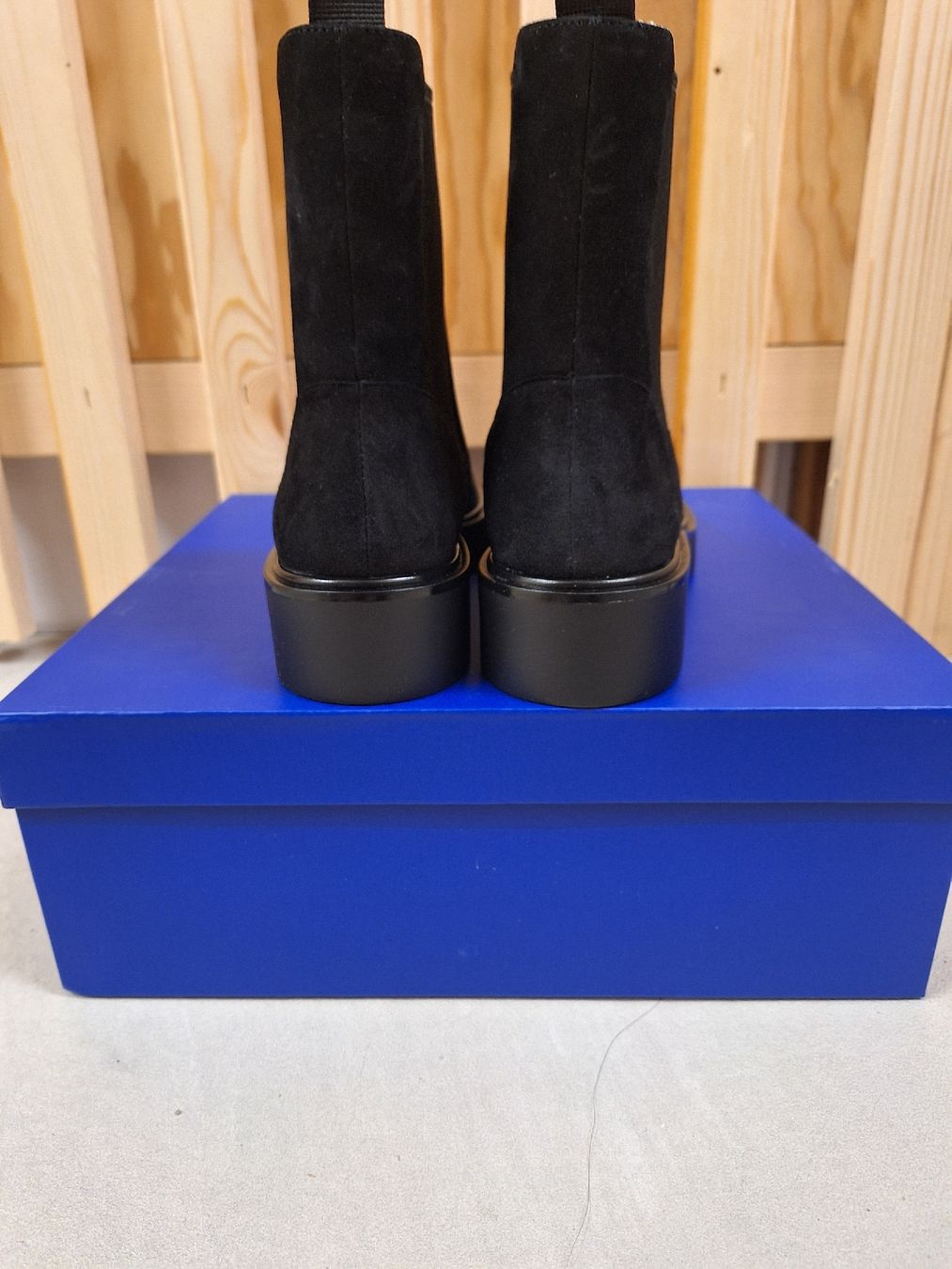 Hufschuhe: Stuart Weissman – Neu und originalverpackt aus Cham von Drukkerij 2