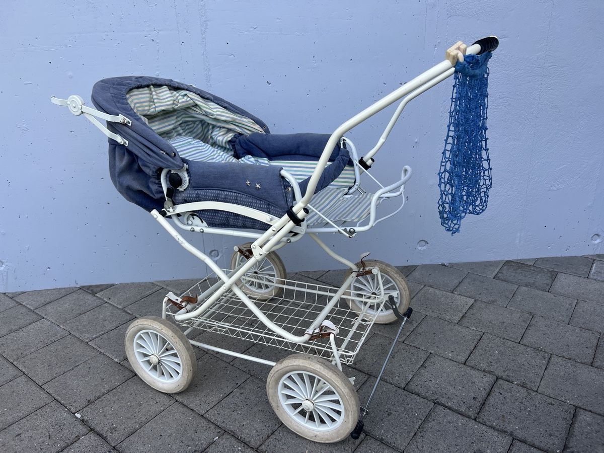 Carrozzine: Kinderwagen  – Usato da Lurtigen venduto da jun_7s7k 7