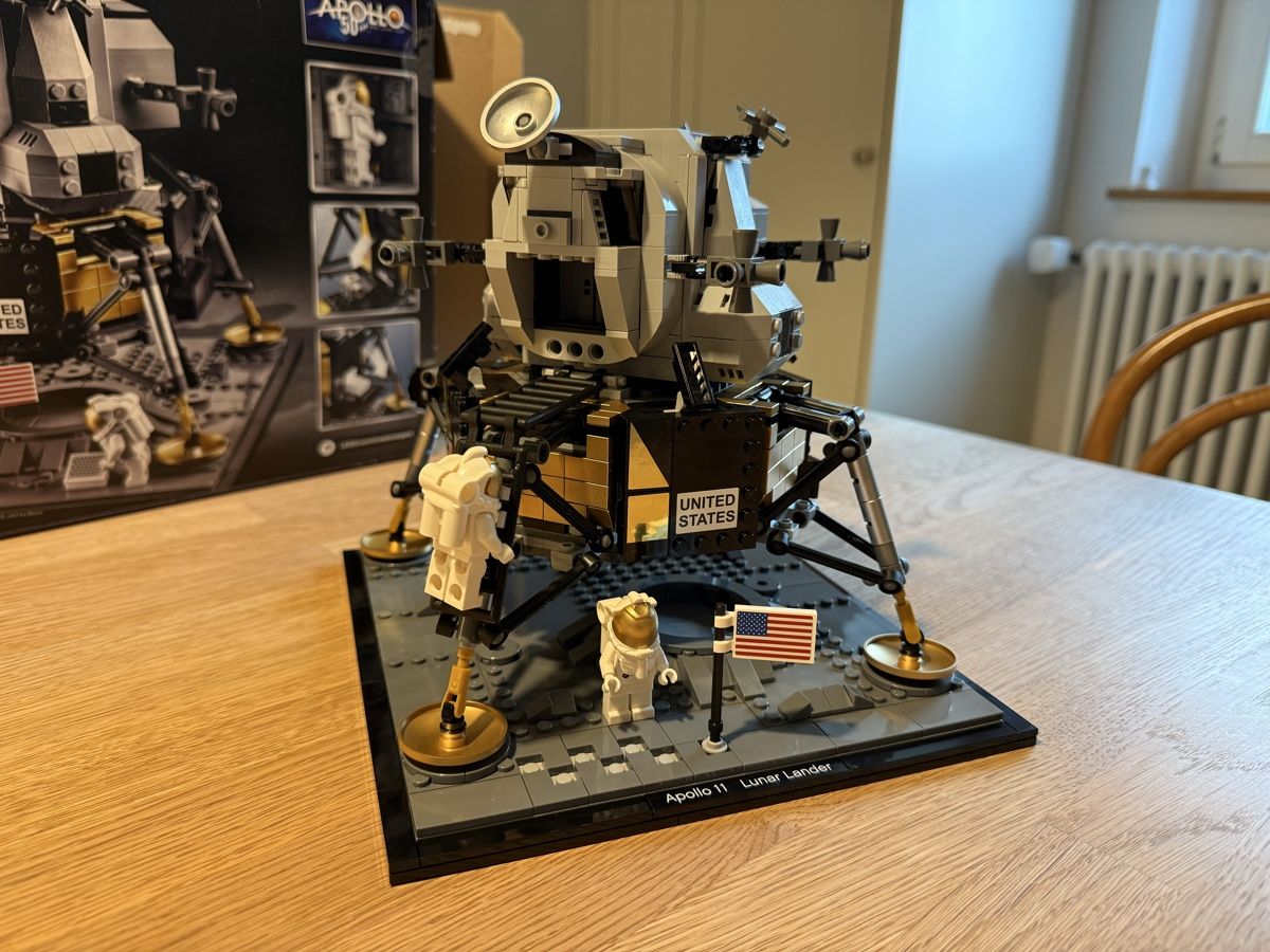 Lego Kit di costruzioni: LEGO – Apollo 11 Lunar Lander – Usato da Bern venduto da reto033 1