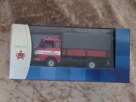 Modellauto Barkas B1000 Pritsche /Plane Feuerwehr, wie neu!