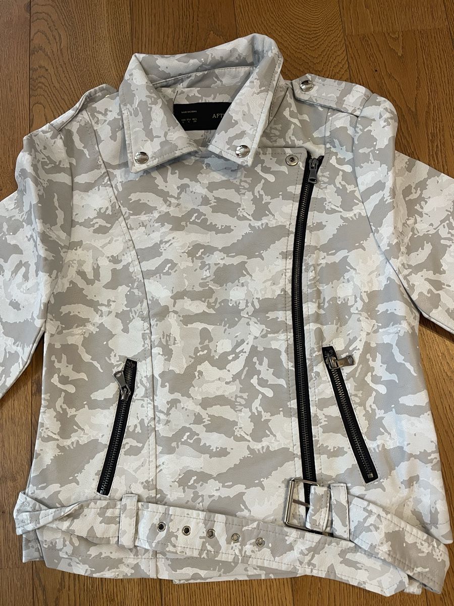 Giacche: Stylische Camouflage Kunst-Lederjacke Gr. S – Nuovo (secondo la descrizione) da Bassersdorf venduto da Sandy456 4