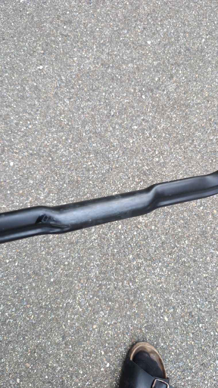 Ersatzteile: Rennradlenker schwarz carbon gebraucht – Gebraucht aus Zürich von Sven053 1