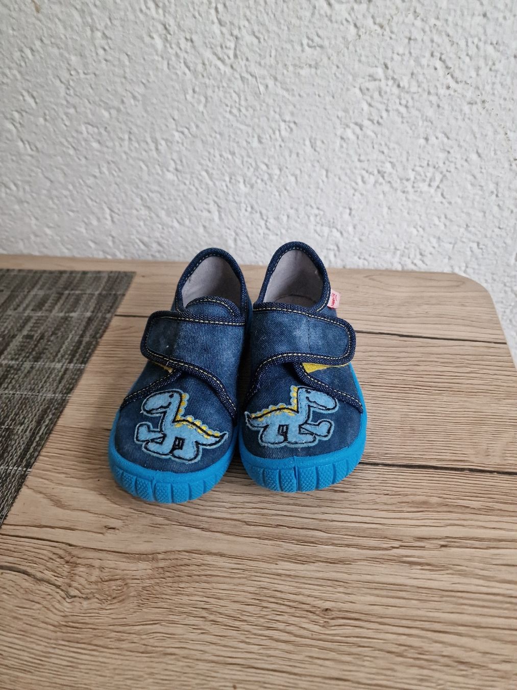 Superfit Scarpe per ragazzi: Superfit Hausschuhe Gr. 23 – Usato da Lyss venduto da kar_vgn2 1