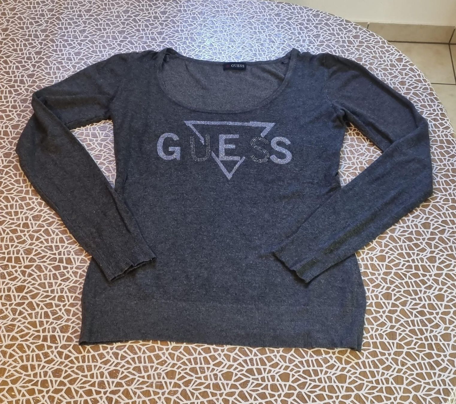Guess Maglioni & Felpe: Pullover GUESS taglia M – Usato da Cadenazzo venduto da man_9hnd 1