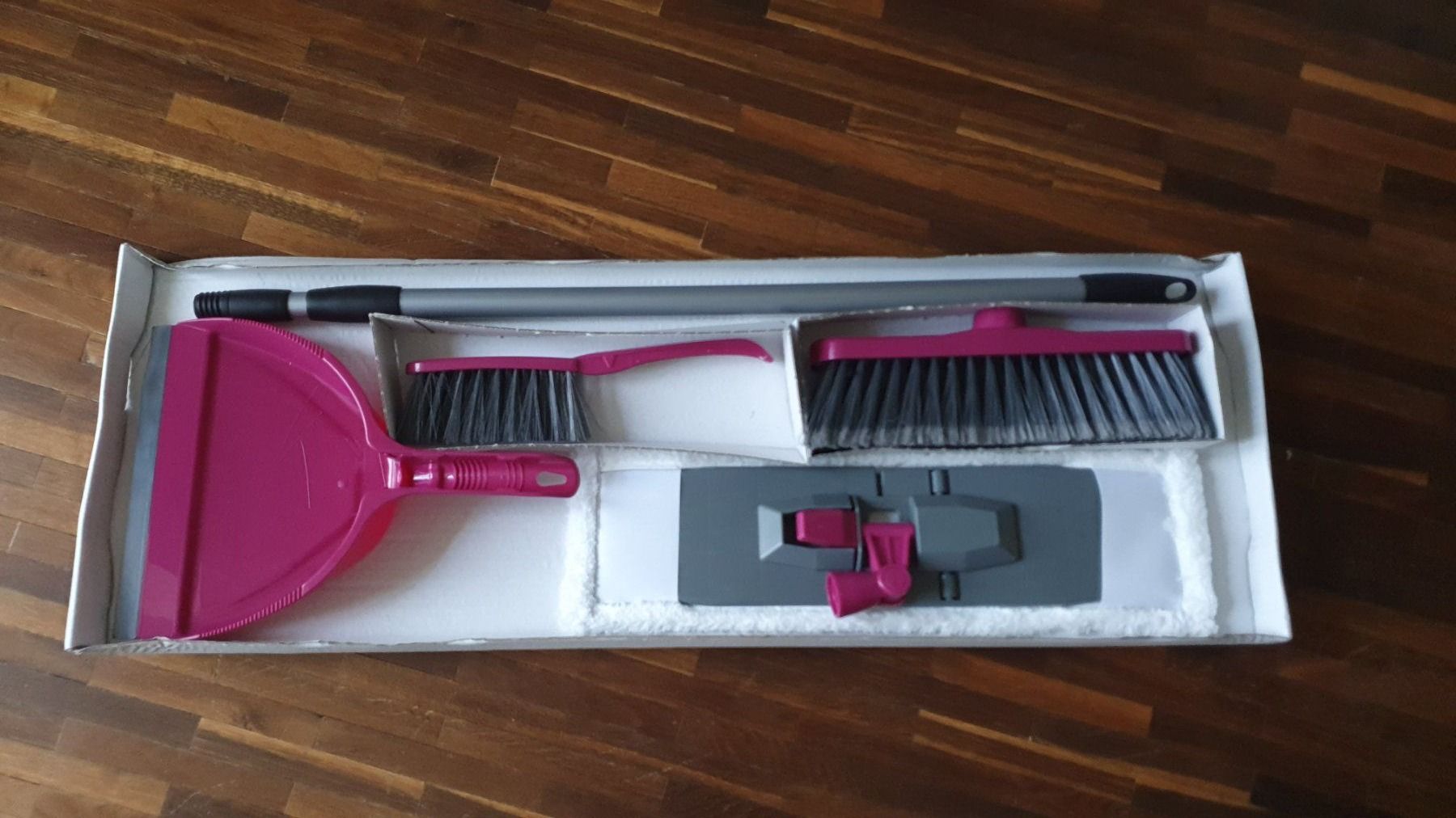 Altro in Apparecchi per la pulizia: Boden Reinigungs Set fuchsia – Nuovo e nell'imballaggio originale da Dorf venduto da Zur-Lingg 7