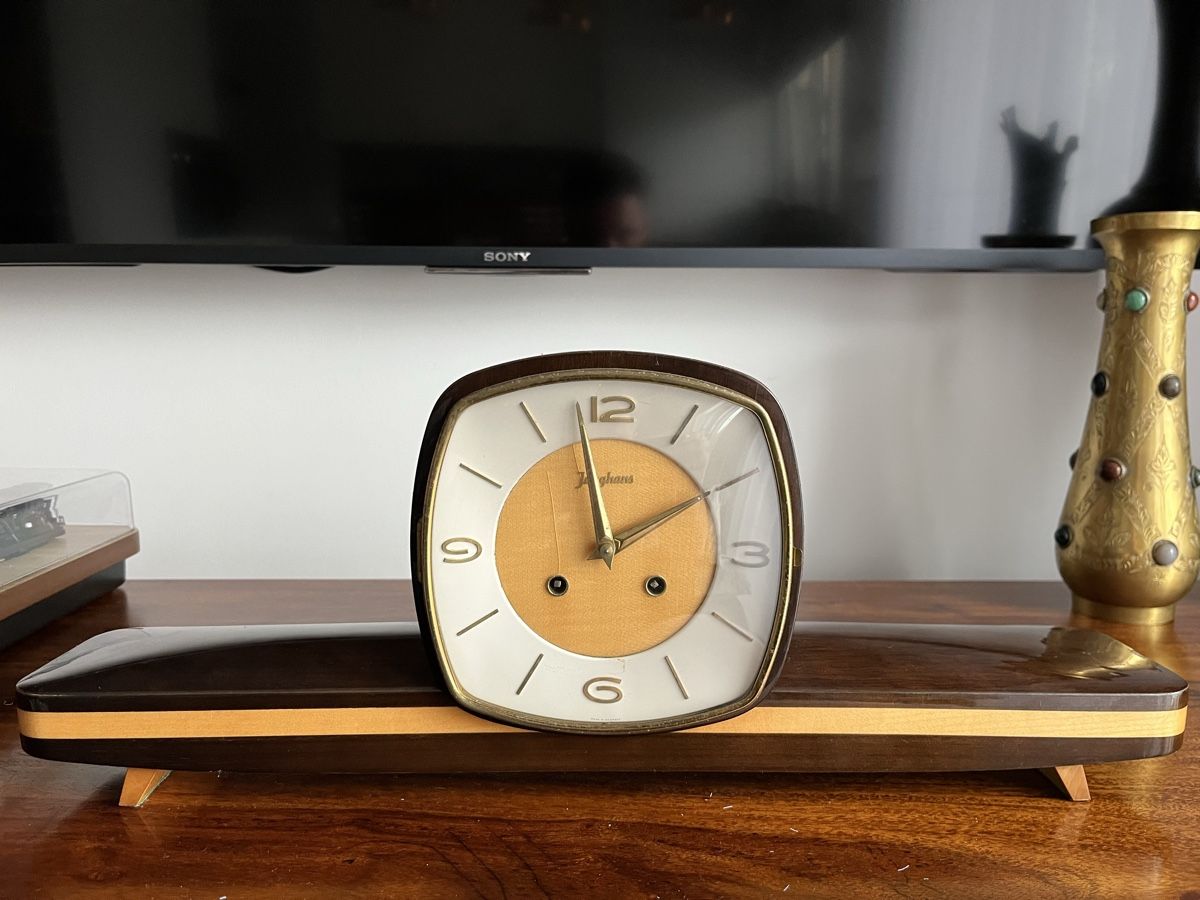 Junghans Stand- & Wanduhren: Junghans Table Clock Vintage Wooden Case Working Condition – Gebraucht aus Staufen von sam_87xk 5