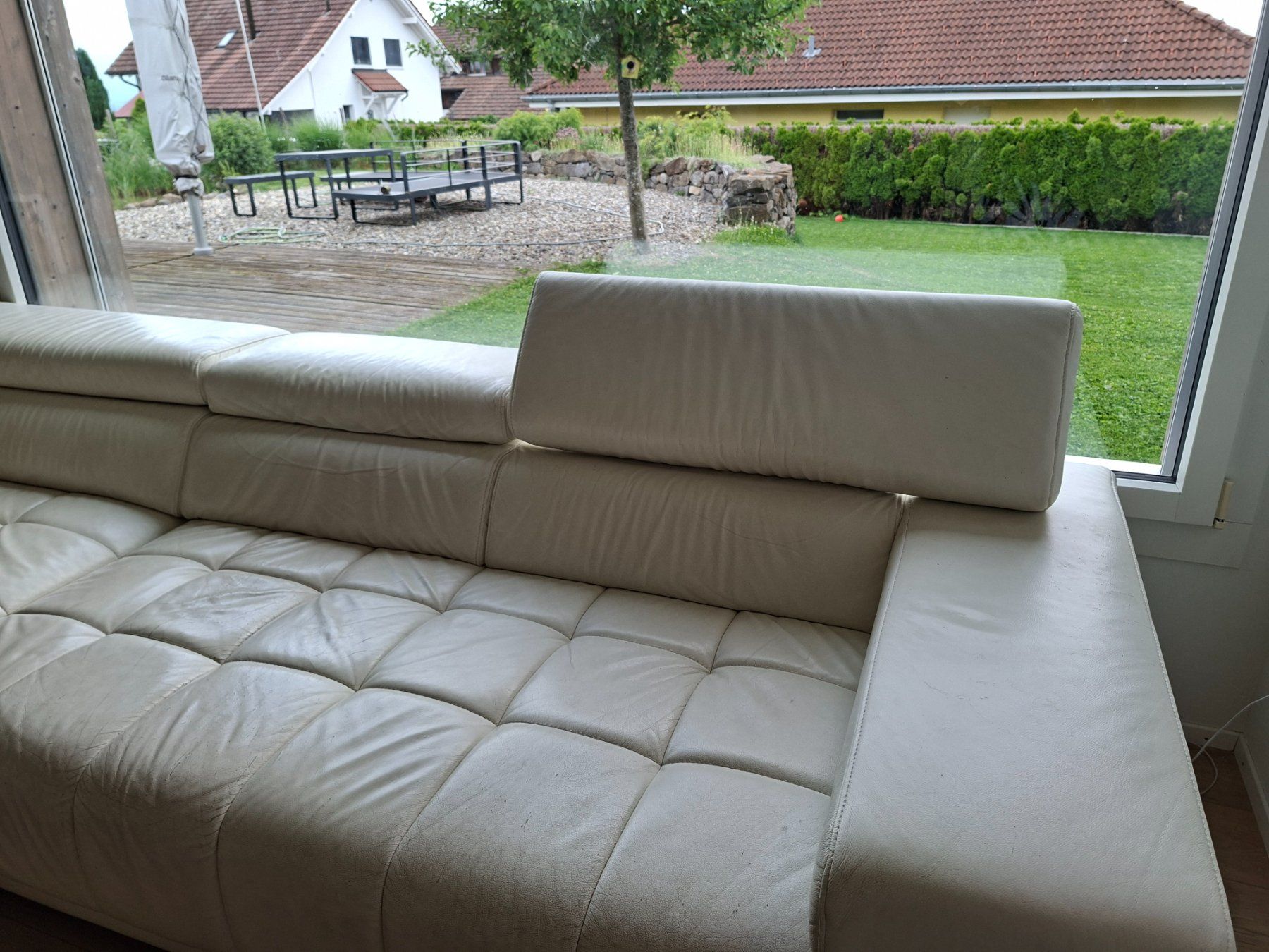 Divani: Sofa Leder Weiss – Usato da Hämikon venduto da gas_nd2n 1